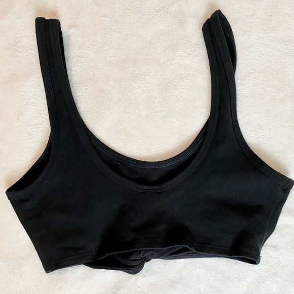 2 For $15 NEW Victoria’s Secret SPORT Crop Top XS Black - Picture 2 of 6